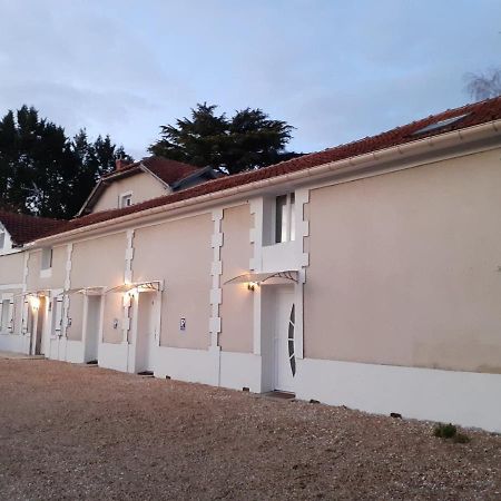 05 - Tres Joli 3 Pieces Neuf 2 Chambres, Logement Tout Equipe Pour 1 A 4 Personnes Maximum, Vue Sur Jardin Avec Parking Privatif, Grand Fourgon Possible, Tout Le Linge De Maison Est Fourni Annesse-et-Beaulieu Exterior foto