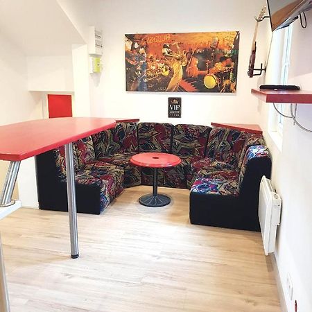 05 - Tres Joli 3 Pieces Neuf 2 Chambres, Logement Tout Equipe Pour 1 A 4 Personnes Maximum, Vue Sur Jardin Avec Parking Privatif, Grand Fourgon Possible, Tout Le Linge De Maison Est Fourni Annesse-et-Beaulieu Exterior foto