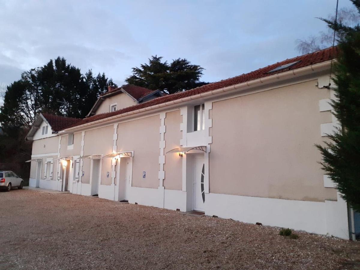 05 - Tres Joli 3 Pieces Neuf 2 Chambres, Logement Tout Equipe Pour 1 A 4 Personnes Maximum, Vue Sur Jardin Avec Parking Privatif, Grand Fourgon Possible, Tout Le Linge De Maison Est Fourni Annesse-et-Beaulieu Exterior foto