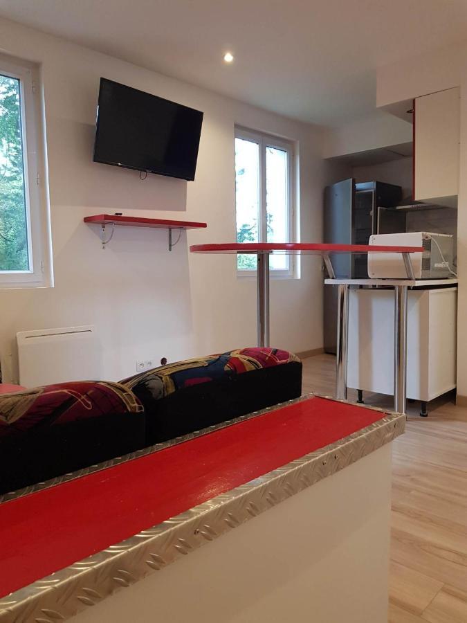 05 - Tres Joli 3 Pieces Neuf 2 Chambres, Logement Tout Equipe Pour 1 A 4 Personnes Maximum, Vue Sur Jardin Avec Parking Privatif, Grand Fourgon Possible, Tout Le Linge De Maison Est Fourni Annesse-et-Beaulieu Exterior foto