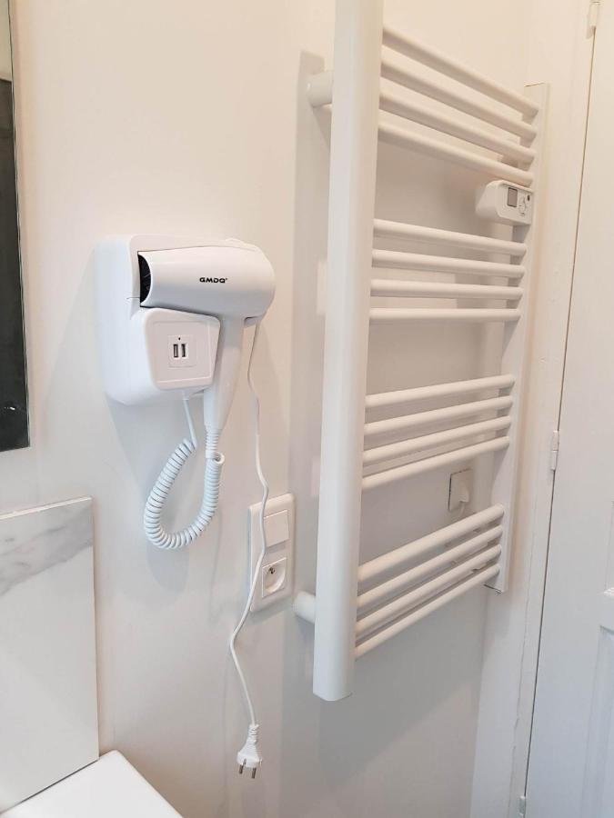 05 - Tres Joli 3 Pieces Neuf 2 Chambres, Logement Tout Equipe Pour 1 A 4 Personnes Maximum, Vue Sur Jardin Avec Parking Privatif, Grand Fourgon Possible, Tout Le Linge De Maison Est Fourni Annesse-et-Beaulieu Exterior foto