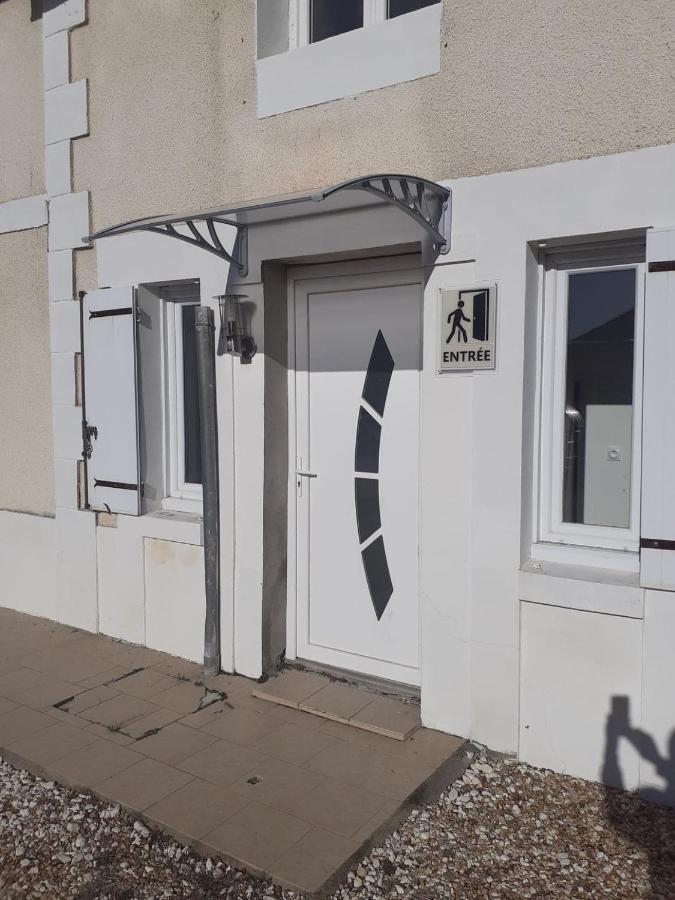 05 - Tres Joli 3 Pieces Neuf 2 Chambres, Logement Tout Equipe Pour 1 A 4 Personnes Maximum, Vue Sur Jardin Avec Parking Privatif, Grand Fourgon Possible, Tout Le Linge De Maison Est Fourni Annesse-et-Beaulieu Exterior foto